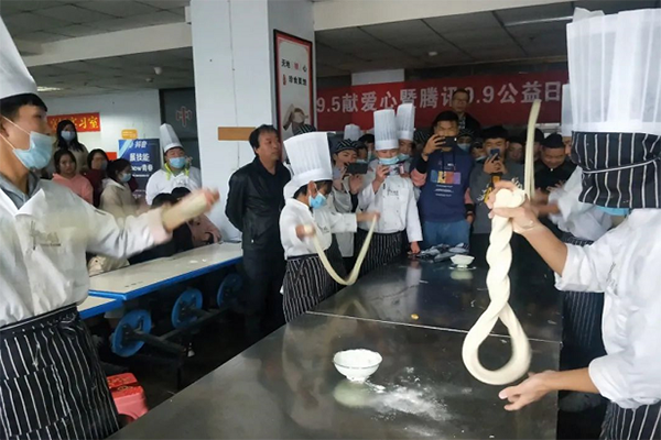 学烹饪专业，就选兰州烹饪技校