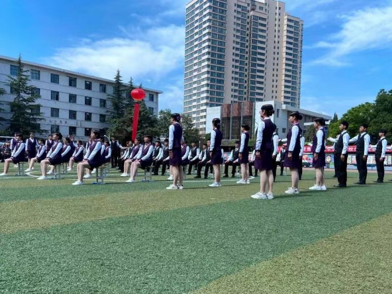 兰州铁路技工学校介绍高铁乘务专业面试禁忌有哪些？